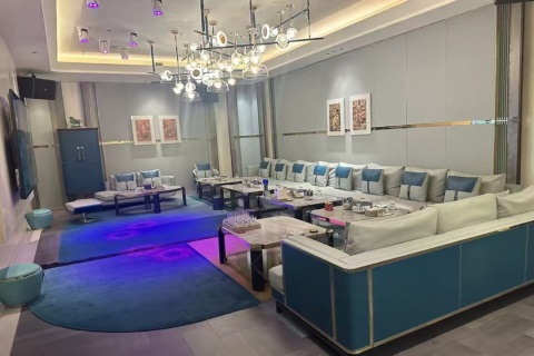 牡丹江夜场招聘女服务员 日结1300-1808元 提供住宿培训